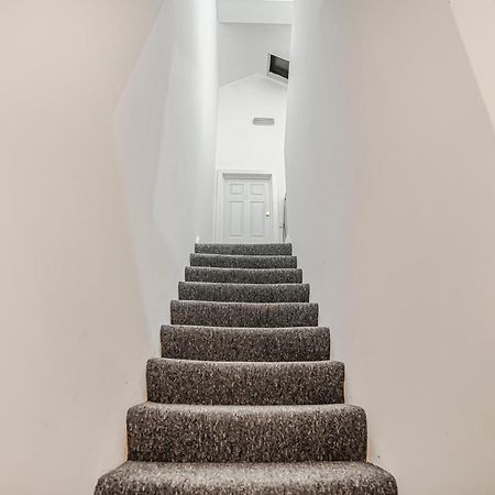 Modern Apartments London With Free Wifi Екстер'єр фото
