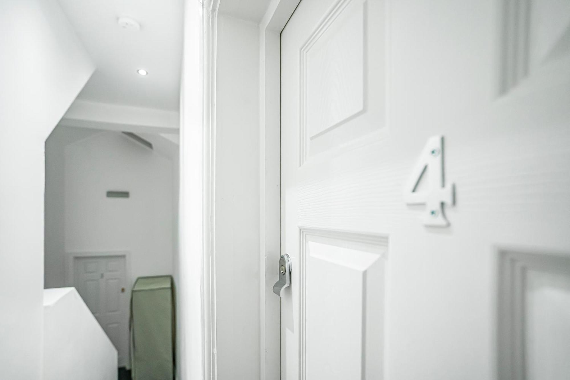 Modern Apartments London With Free Wifi Екстер'єр фото
